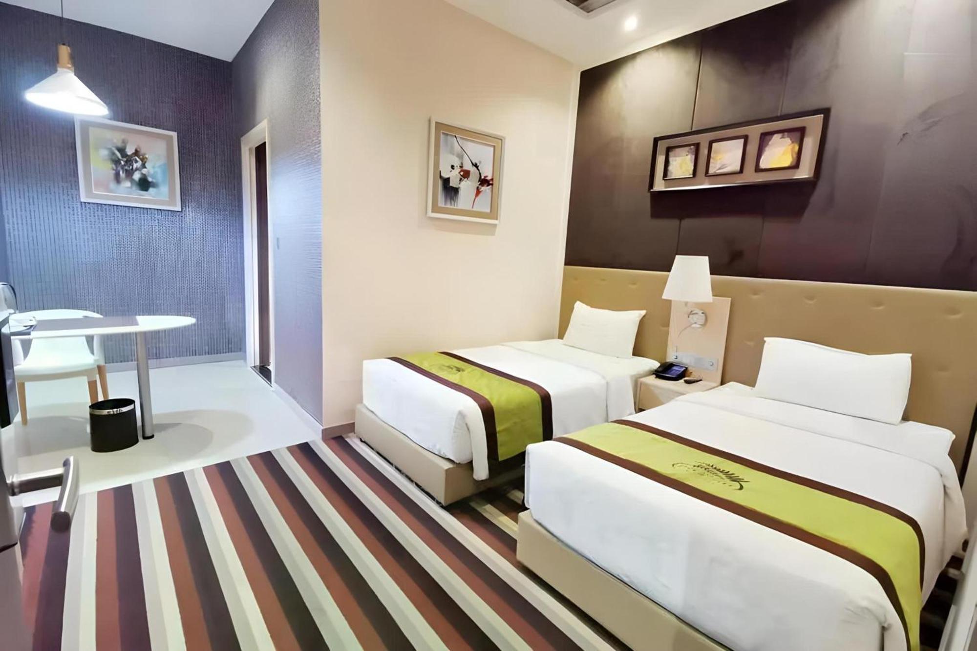 Capital O 75451 Podstel Hostel Bangkok Extérieur photo