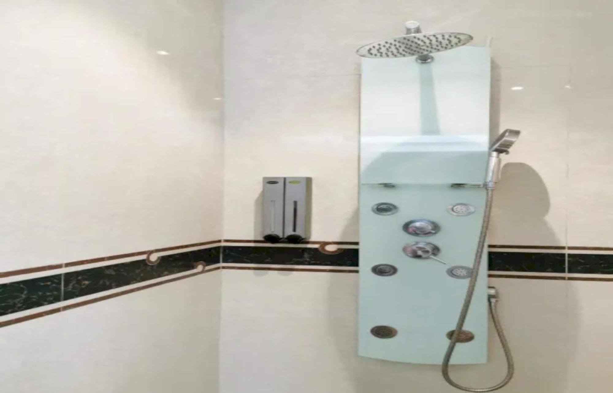 Capital O 75451 Podstel Hostel Bangkok Extérieur photo