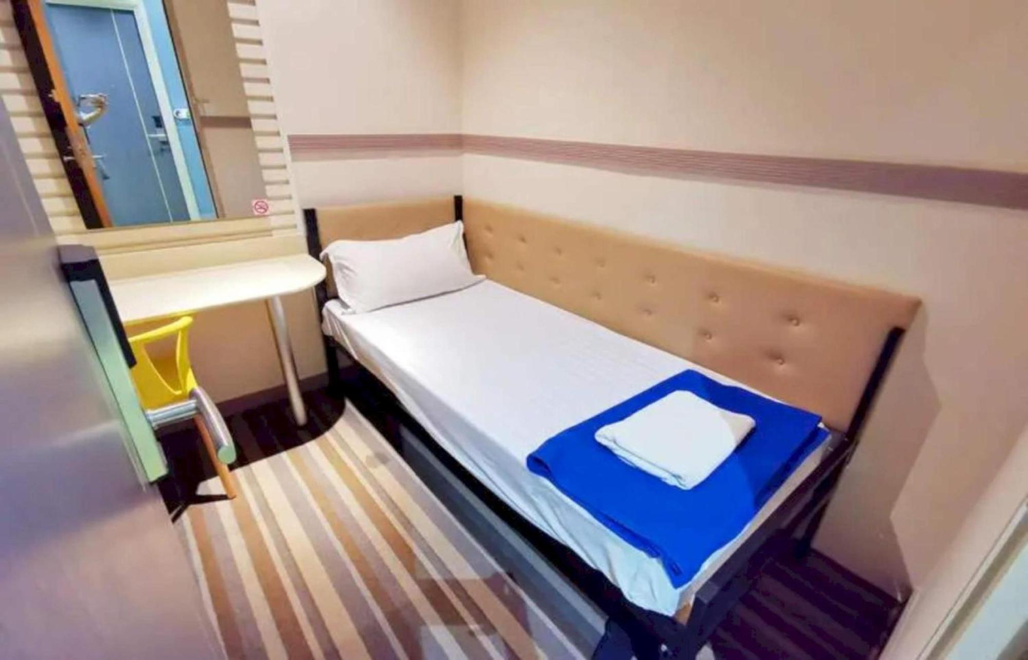 Capital O 75451 Podstel Hostel Bangkok Extérieur photo