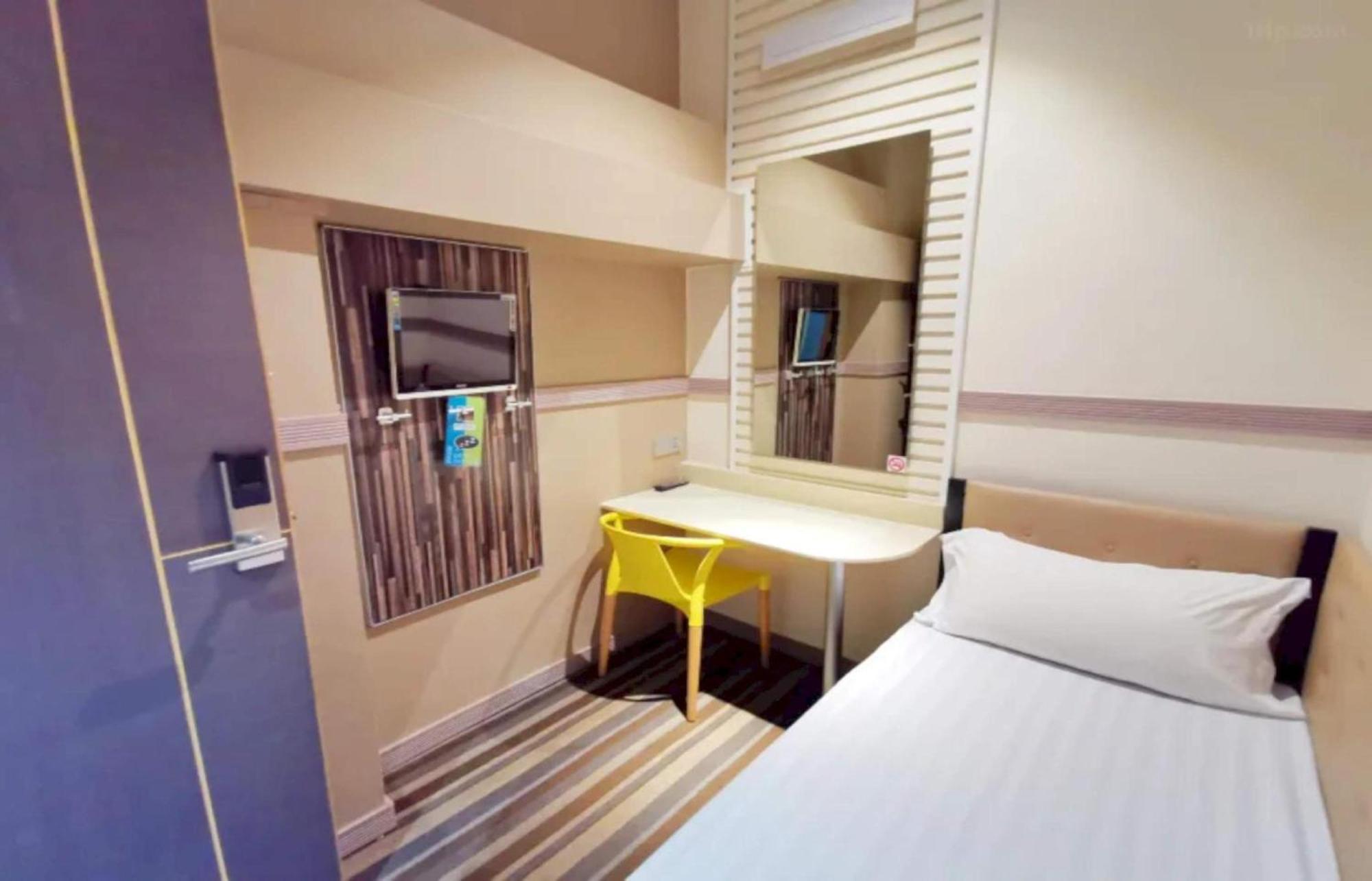 Capital O 75451 Podstel Hostel Bangkok Extérieur photo