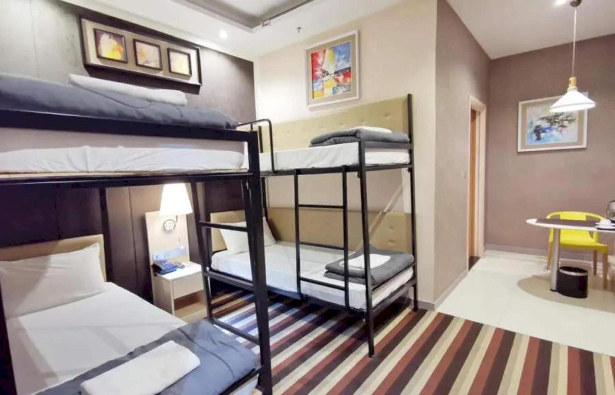 Capital O 75451 Podstel Hostel Bangkok Extérieur photo